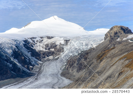 View of Franz Josefs Hohe Glacier 28570443