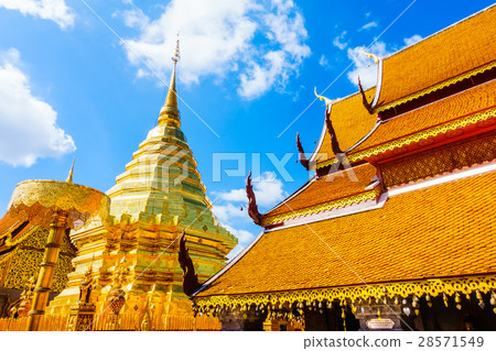 Gold Pagoda beautiful architecture in Wat Phrathat Doi Suthep Gold Pagoda beautiful architecture in Wat Phrathat Doi Suthep 28571549