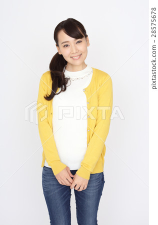 女性肖像 28575678