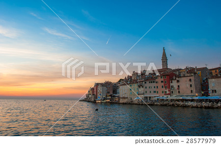 Old town of Rovinj at sunset, Croatia 28577979