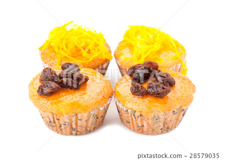 cupcake with topping 28579035