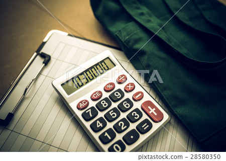 一個計算器 28580350