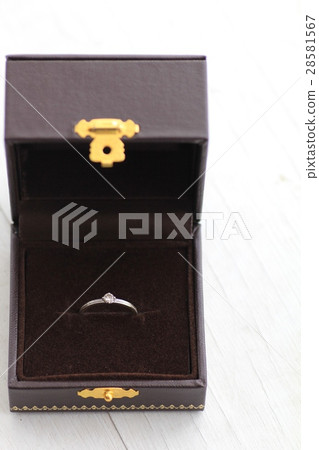 Diamond ring in an accessory case 28581567
