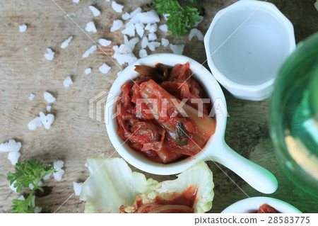 kimchi cabbage - korean food 28583775