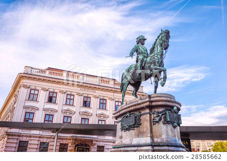 Monument of franz joseph and albertina 28585662