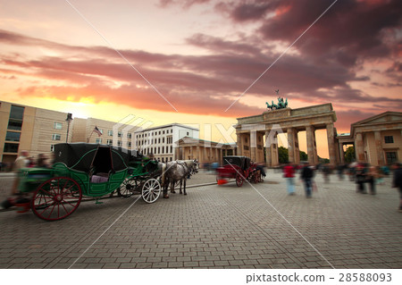 Brandenburg Gate 28588093
