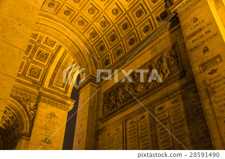 Arc de Triomphe Etoile in Paris France Arc de Triomphe Etoile in Paris France 28591490