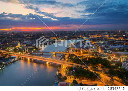 Landscape panoramic Temple of the Dawn - Wat Arun 28592242