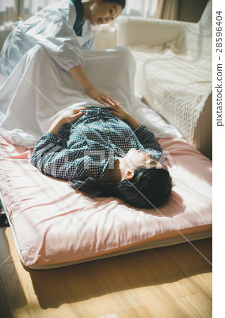 Childbearing, senior, 50' 28596404