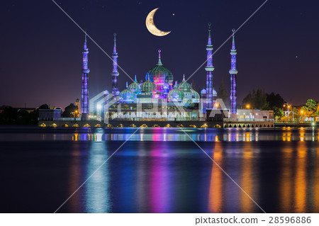Crystal mosque in Kuala Terengganu, Malaysia 28596886