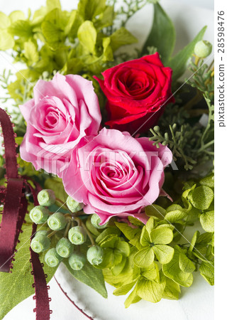 Flower gift 28598476