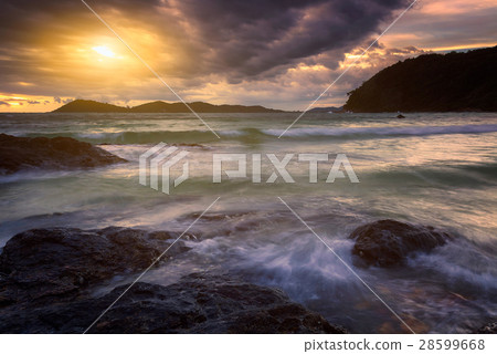 Ao Prao beach in sunset time 28599668