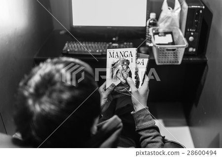 Net cafe image (original cartoon book) 28600494