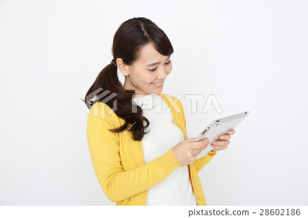 A woman glad to see the eye pad 28602186