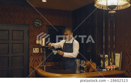 Men who make coffee 28602523