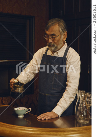 Men who make coffee Men who make coffee 28602611