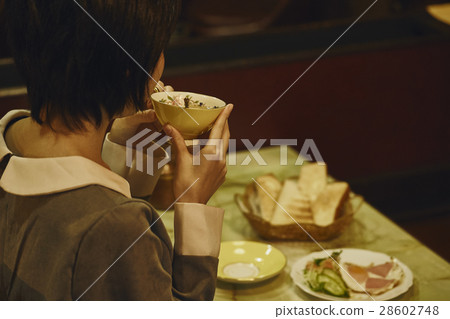 吃早晨集合的婦女 28602748