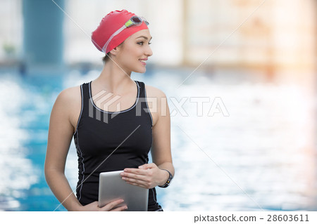 Lady hot sale swimming trainer