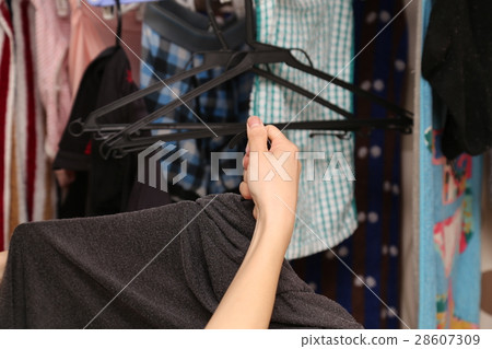 Housewife's hand at laundry 28607309