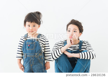 工作服父母和孩子 工作服父母和孩子 28610136