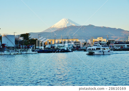 Shizuoka prefecture sightseeing spots · Dragonfly on the top of Mt. Aitaka north from Numazu port of dusky · Horizontal position Shizuoka prefecture sightseeing spots · Dragonfly on the top of Mt. Aitaka north from Numazu port of dusky · Horizontal position 28610169
