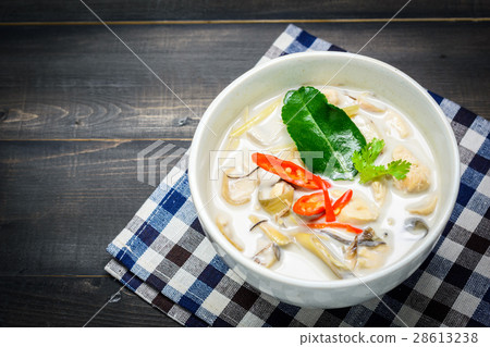 coconut milk soup 28613238
