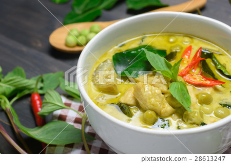 green curry with chicken 28613247