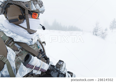 Winter arctic warfare Winter arctic warfare 28614502