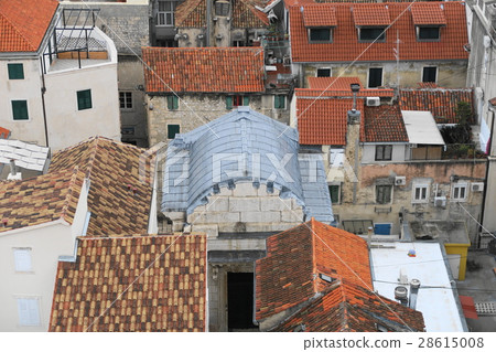 世界遺產戴克里先宮的宮殿洗禮堂取自鐘樓 世界遺產戴克里先宮的宮殿洗禮堂取自鐘樓 28615008