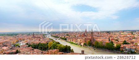 Beautiful panoramic cityscape of Verona city 28628712