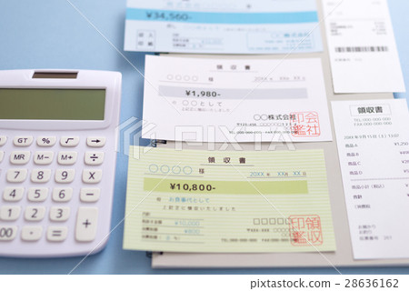 Receipt and calculator 28636162