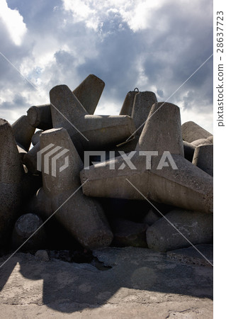 Breakwater with concrete fortifications Breakwater with concrete fortifications 28637723