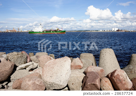 Breakwater with concrete fortifications Breakwater with concrete fortifications 28637724