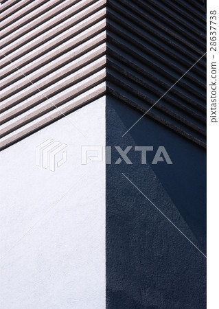 The play of light and shadow on the wall The play of light and shadow on the wall 28637738