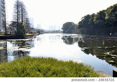 Kikyo moat facing the Imperial Palace East Gardens Otemon Kikyo moat facing the Imperial Palace East Gardens Otemon 28638728