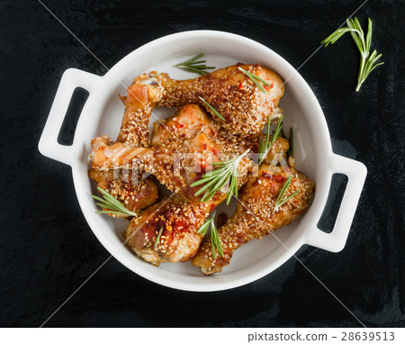 Chicken legs baked with sesame seeds Chicken legs baked with sesame seeds 28639513