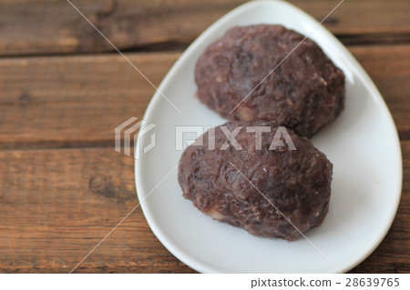 手工豆沙飯糰—日式甜點 28639765