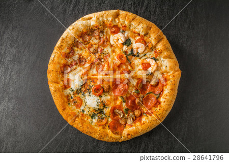 Mix pizza Mixture pizza Italian food Mix pizza Mixture pizza Italian food 28641796