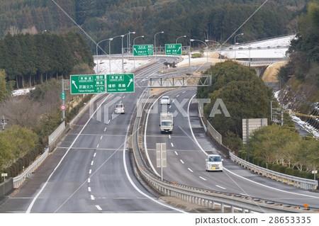 Traveling on the West Kyushu Expressway 6 Traveling on the West Kyushu Expressway 6 28653335
