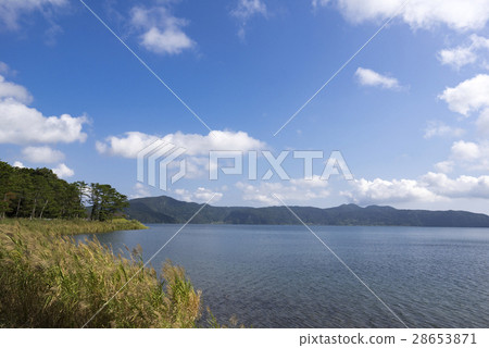 Kyushu's largest caldera lake Ikeda lake flowing mineral rich and beautiful water from the mountains in every direction, the lake bottom volcano inhabited by natural large eel 28653871