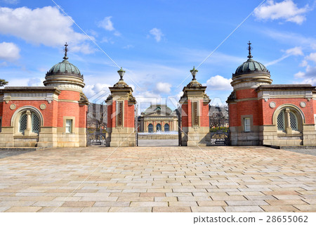 Kyoto National Museum Main gate (important cultural property) 28655062