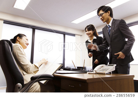 女性商務官員秘書辦公室小姐商人人 28655659