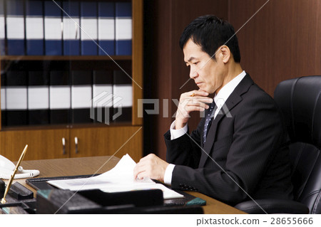 Male Business Officer President Office Businessman Manager Middle Male Business Officer President Office Businessman Manager Middle 28655666