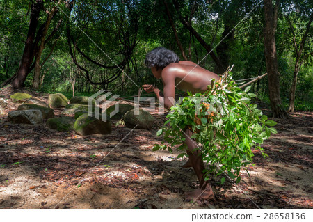 Vedda man hunting 28658136