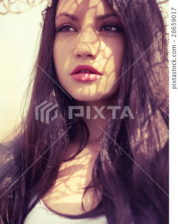 Sunlight through the lace 28659017