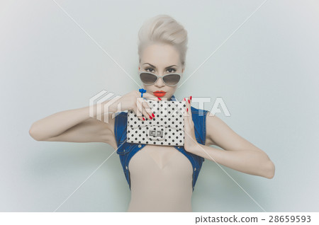 Stylish blonde 28659593