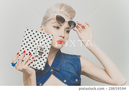 Stylish blonde 28659594