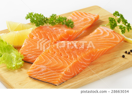 raw salmon fillets 28663034