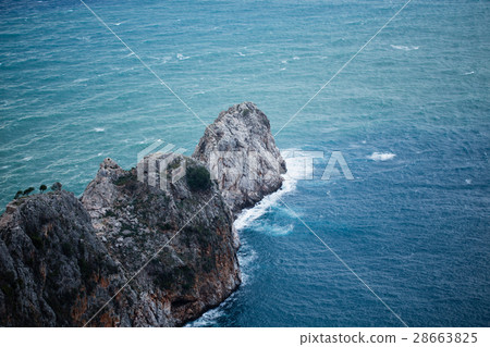 Steep slopes of cape Jilvarda Alanya castle rock Steep slopes of cape Jilvarda Alanya castle rock 28663825