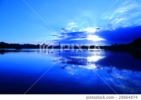 Early morning Senba lake (Mito city, Ibaraki prefecture) Early morning Senba lake (Mito city, Ibaraki prefecture) 28664874